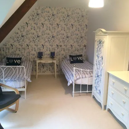 La Crepelliere Bed & Breakfast *